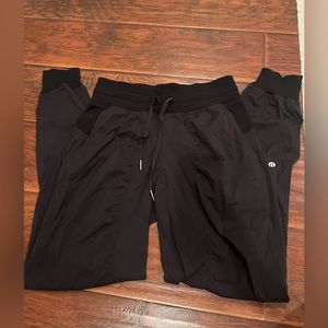 Lululemon dance studio joggers black size 4